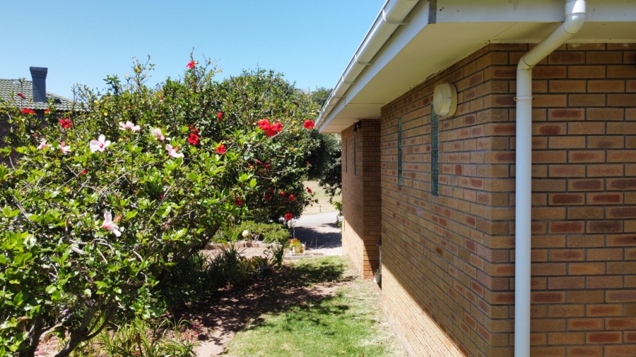 4 Bedroom Property for Sale in Hersham Western Cape